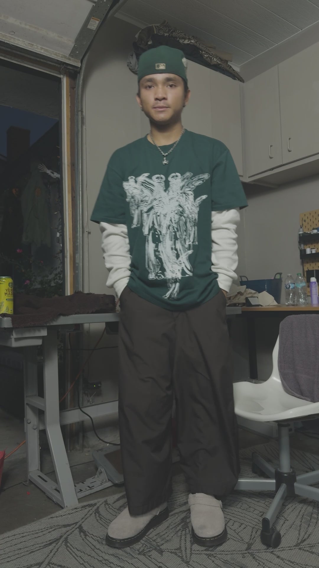 Skater tee with thermal sleeves